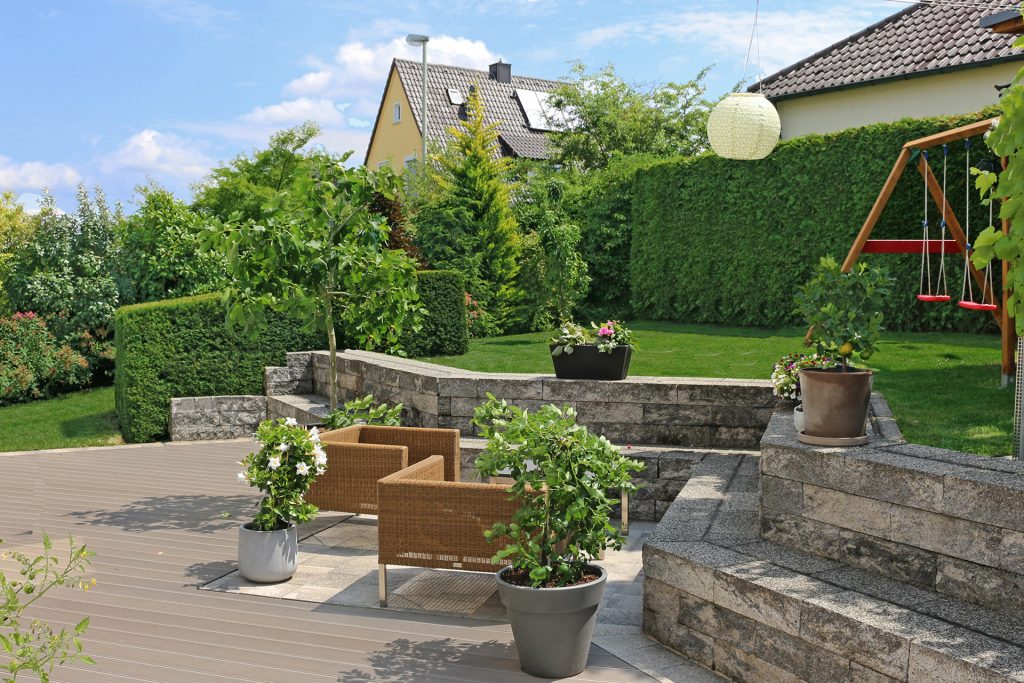 Moderner Familiengarten in Lichtenfels.